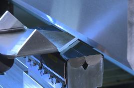 Utensili per presse piegatrici: scelta, manutenzione e uso